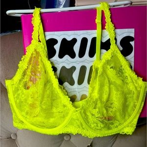 Skims - lace intimates - 36DD - yellow New